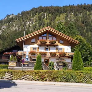 Pensión Gästehaus Münchner Kindl, Reit im Winkl