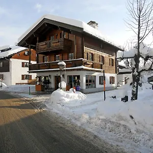 Apartment Dorfstrasse, Reit im Winkl